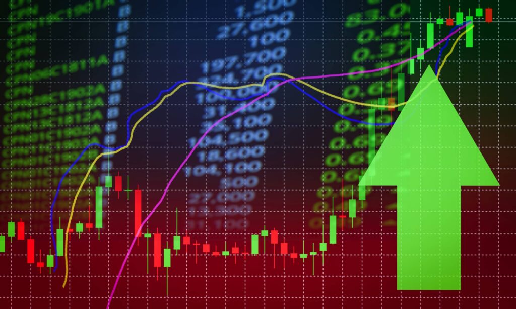 How Crypto Trading Signals Work (And Why They Beat Trading Alone)